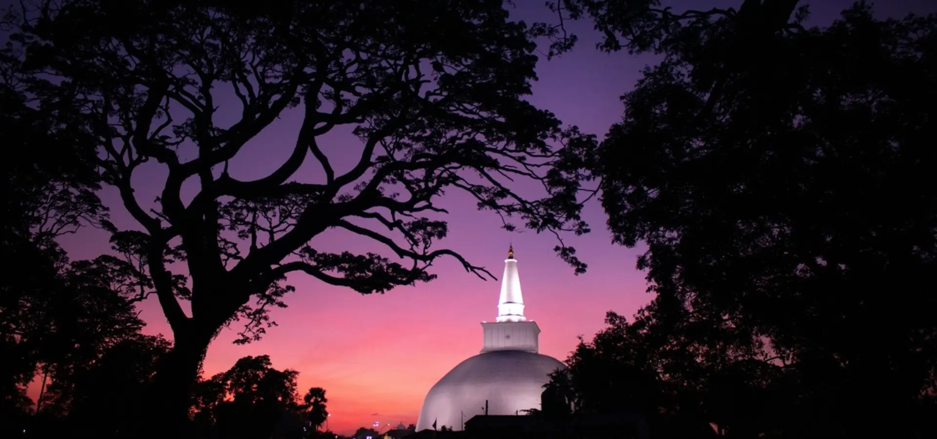 Avila Travel Sri Lanka Anuradhapura by night