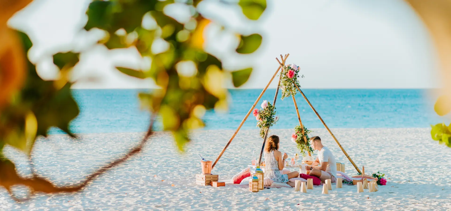 Avila Travel Aruba Licensed by the Aruba Tourism Authority aruba com Couple having a Romantic Picnic on Eagle Beach