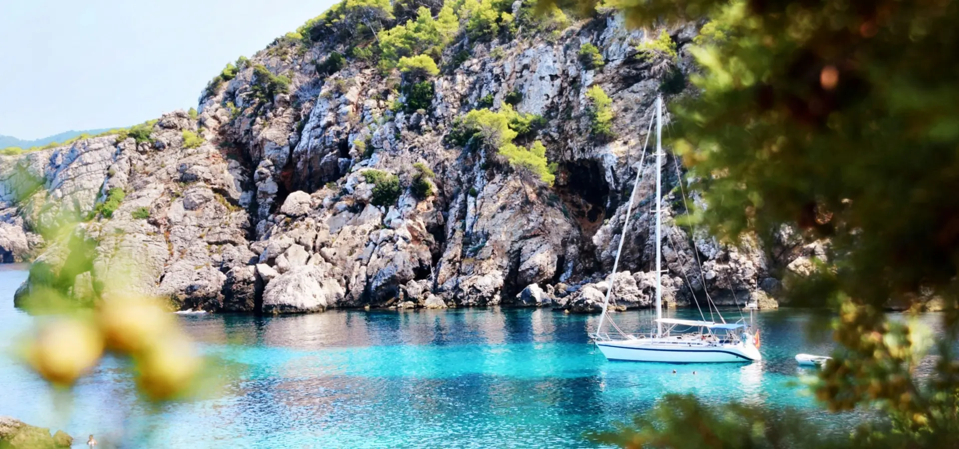 Avila Travel Ibiza boat