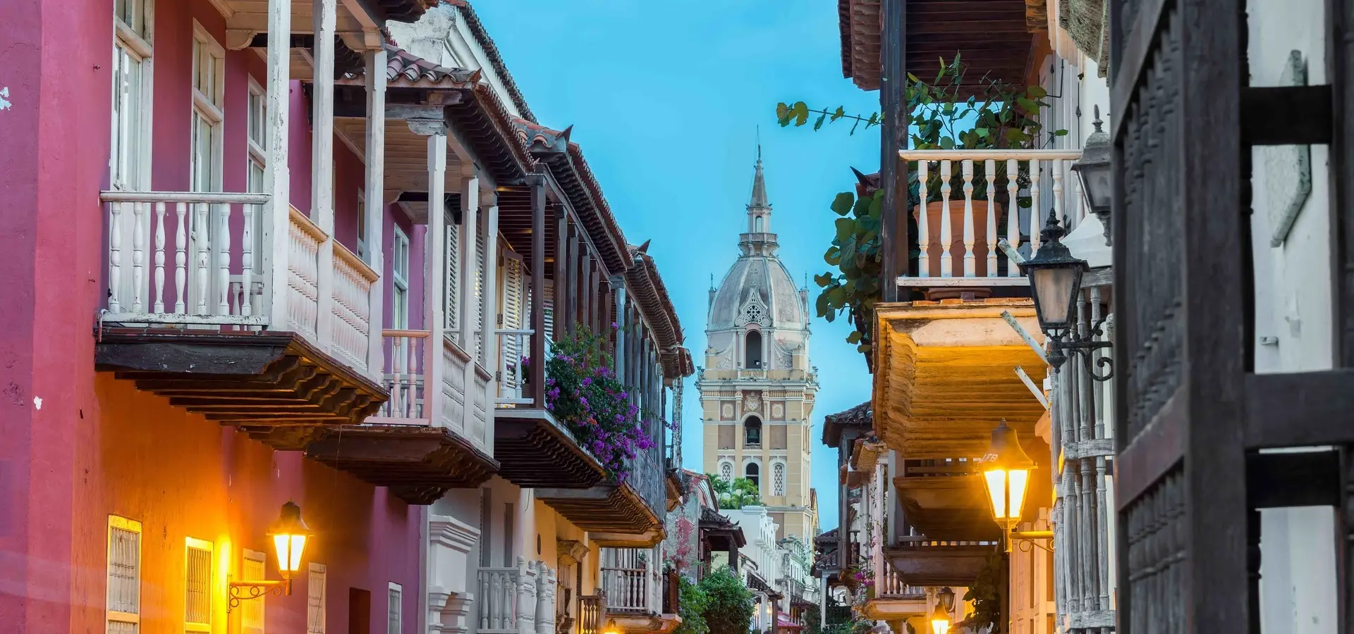 Avila Travel Colombia Street view of Cartagena