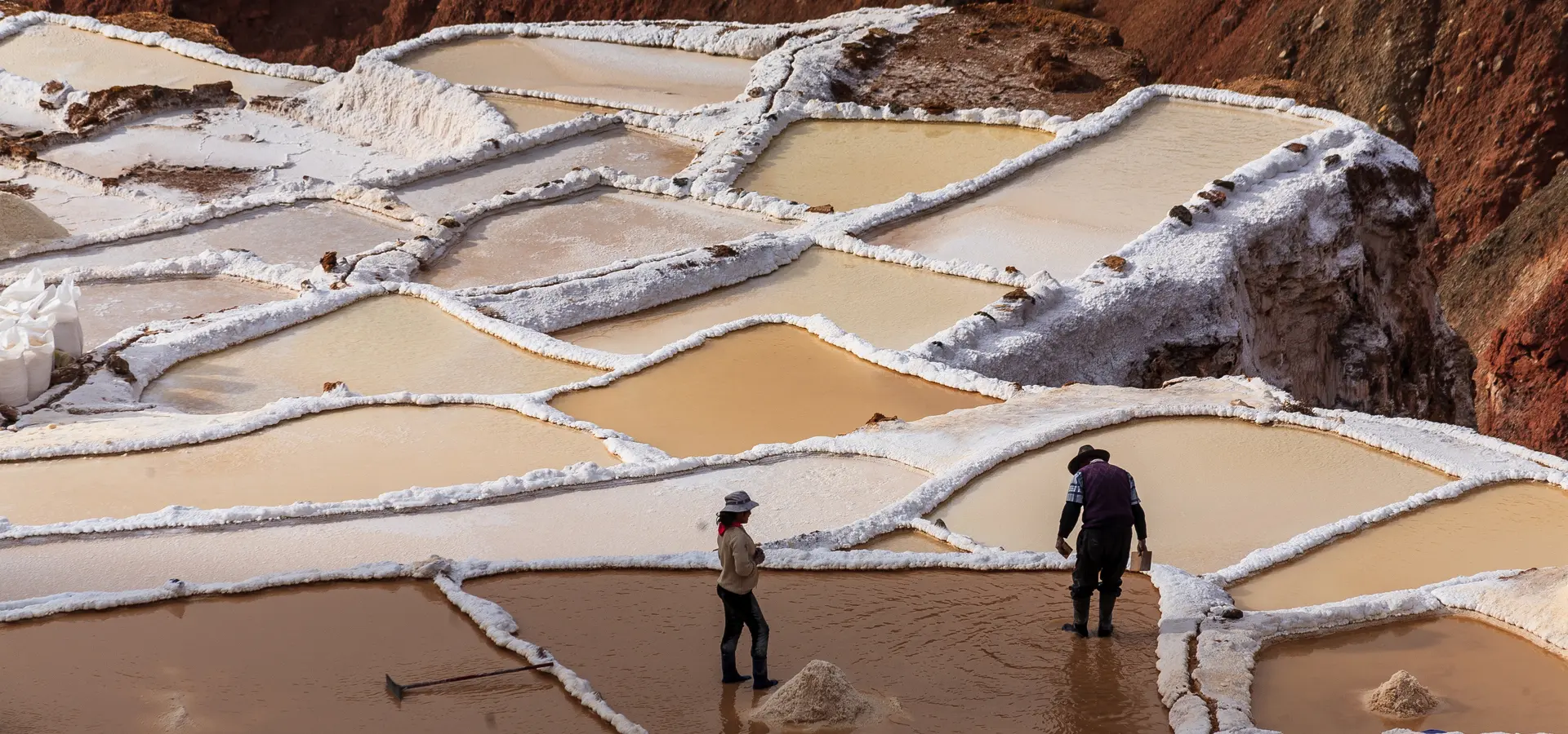 Avila Travel Peru saltpan maras