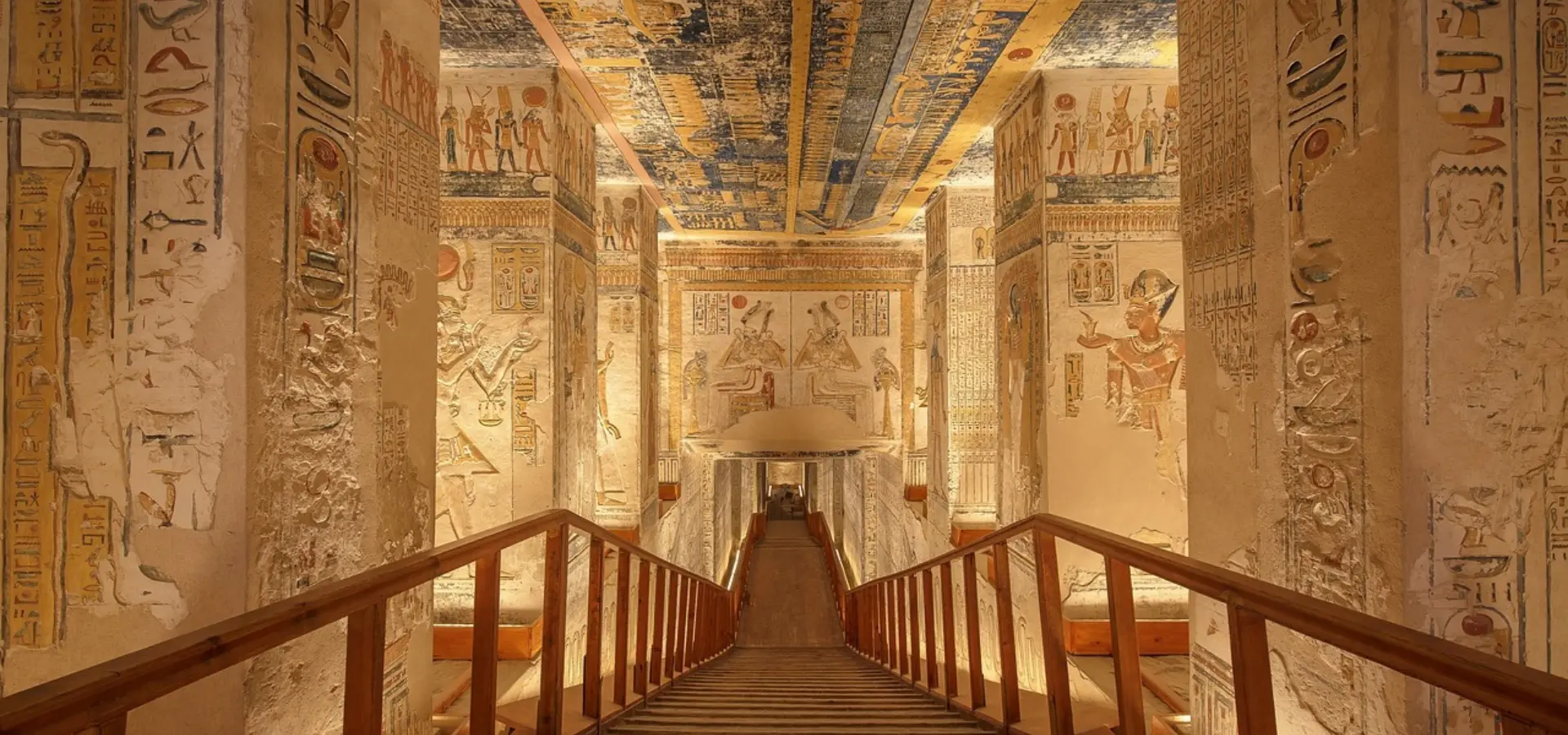 Avila travel Egypt tombs Valley of the Kings