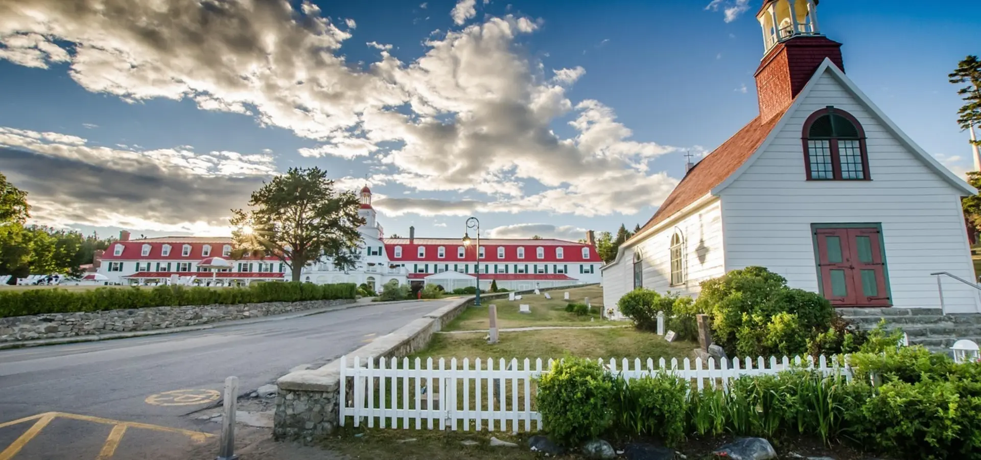 Avila Travel Canada Tadoussac Buildings
