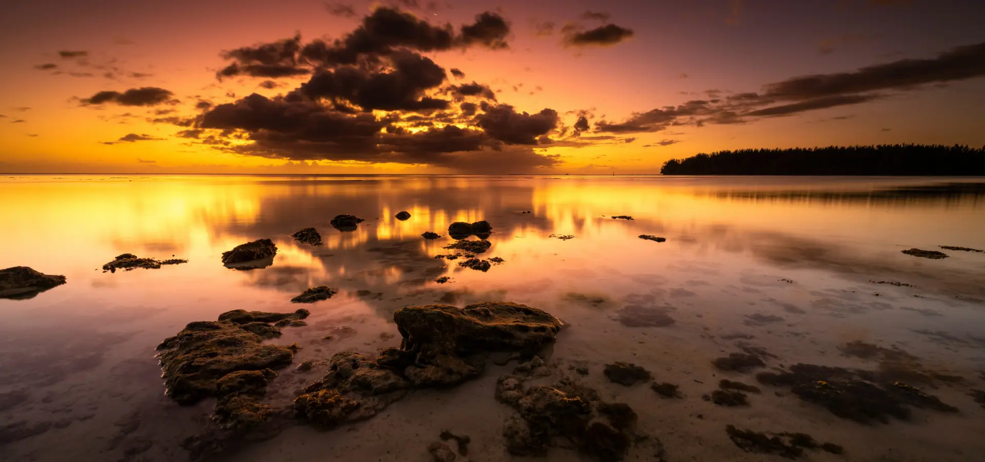Avila Travel French Polynesia Moorea sunset