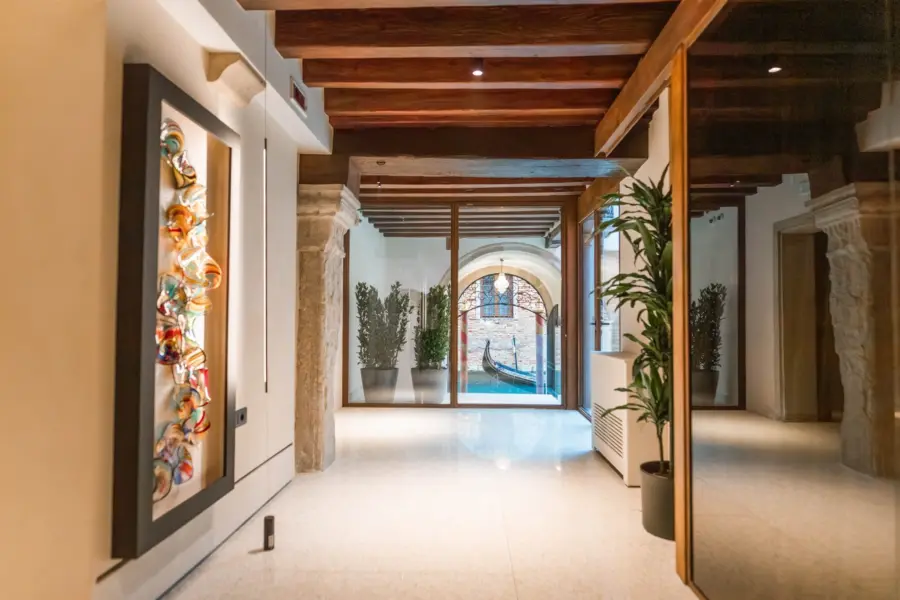 1737044125381 Palazzetto My Venice Hall 1 2048x1365