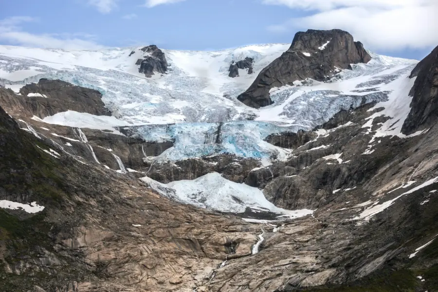 Visit greenland gcot7t P3jok unsplash