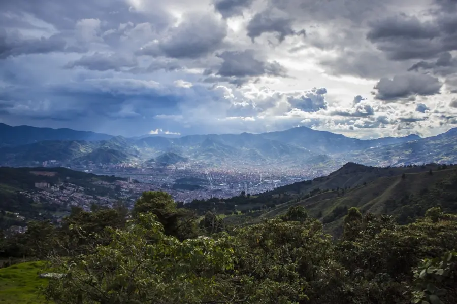 Medellin g73f65778c 1920