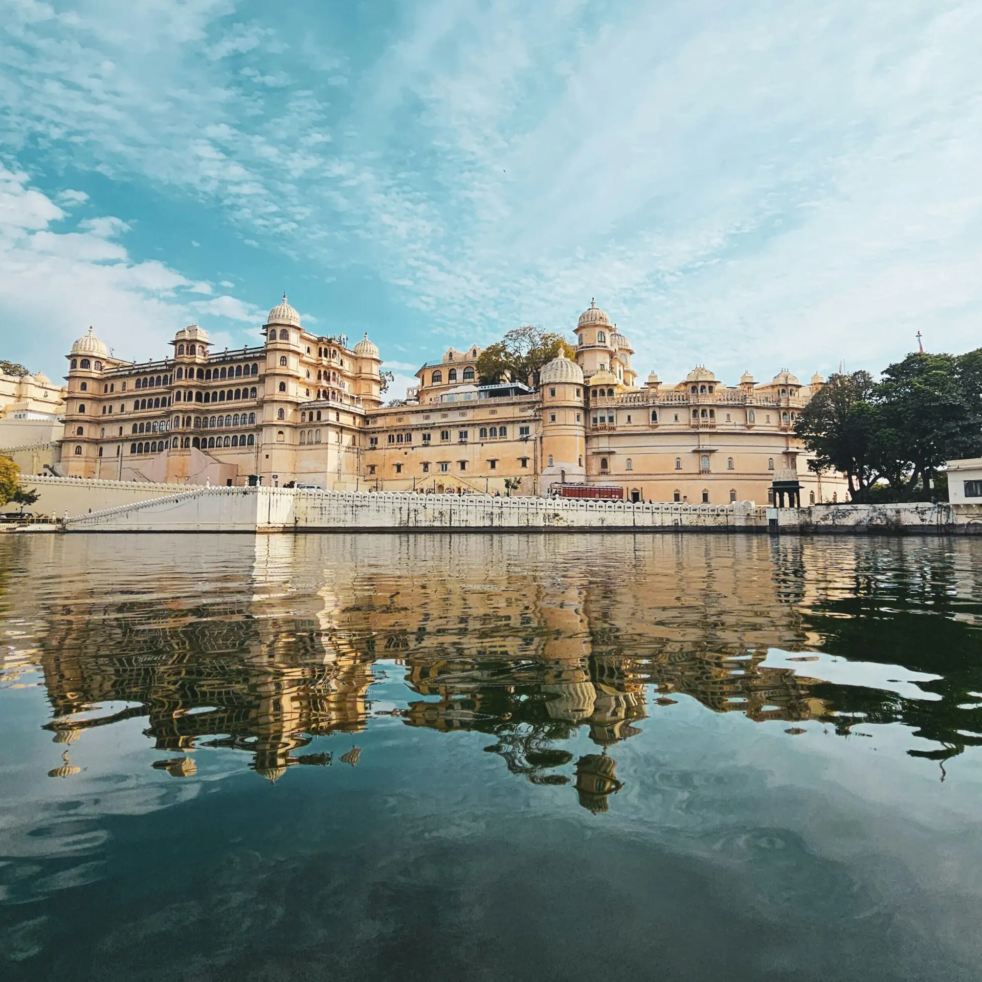 Abhishek r nte8zsp5lbg unsplash