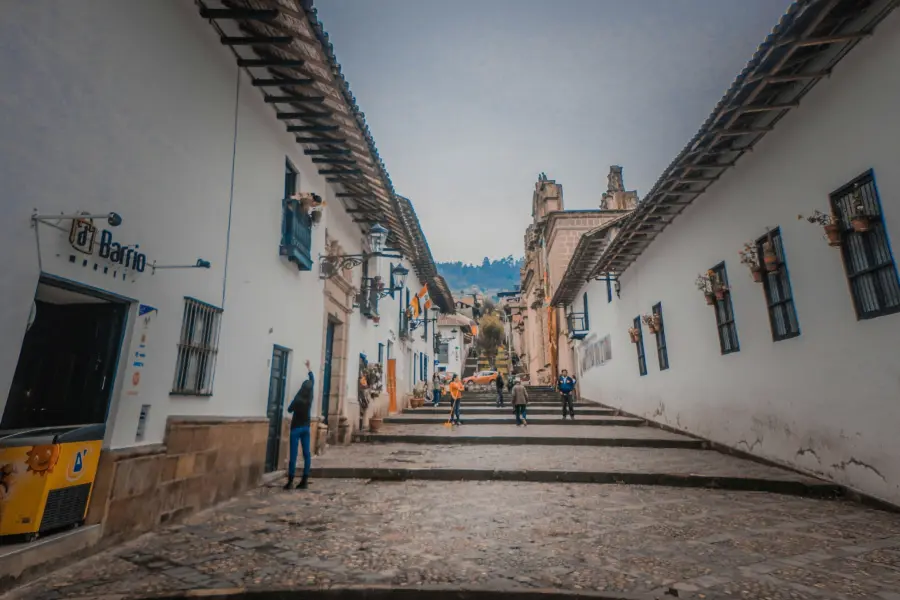 Miguel Marquina ad 1d9en9ik Unsplash