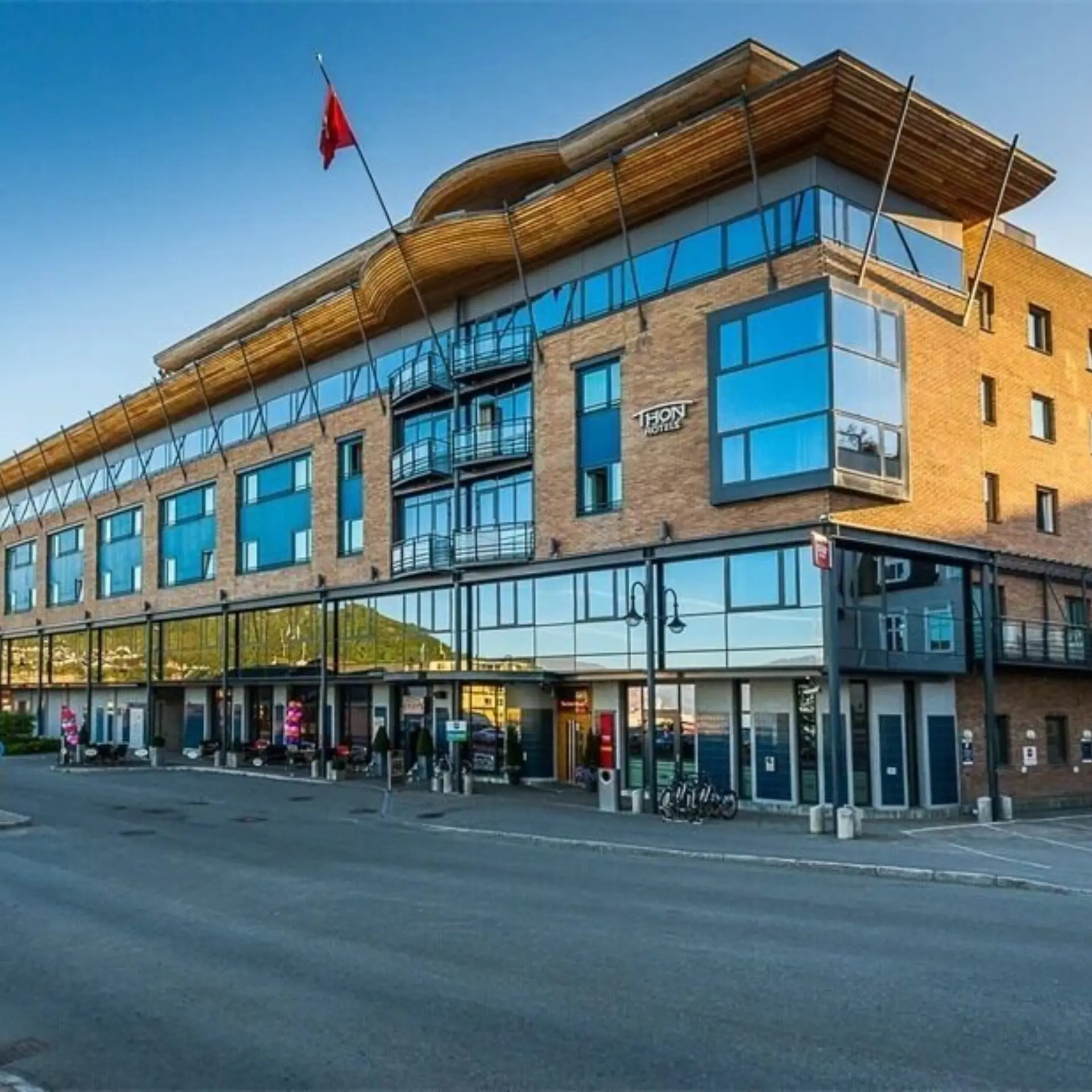 1733824139181 Thon Hotel Harstad Fasade 3