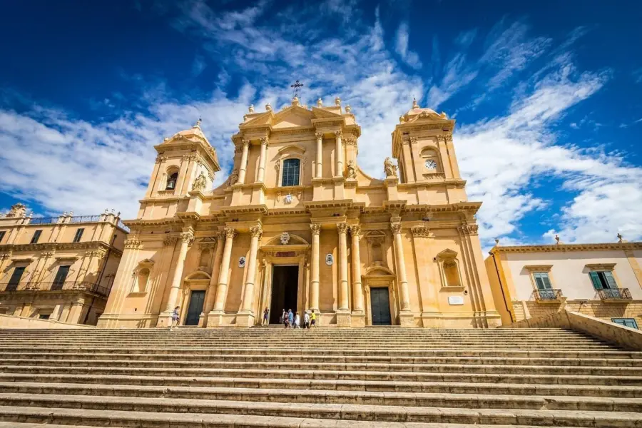 Cathedral 1912944 1280