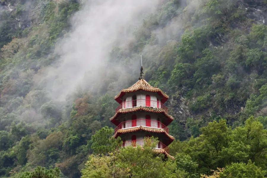 Avila Reizen: Taiwan Pagoda in Taroko National Park