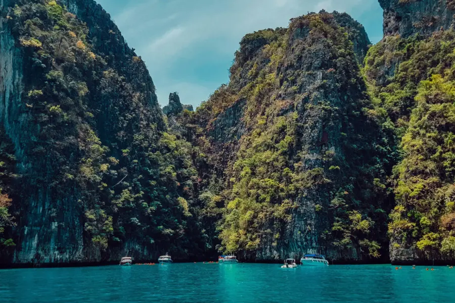 Avila travel thailand ko phi phi sea with mountains
