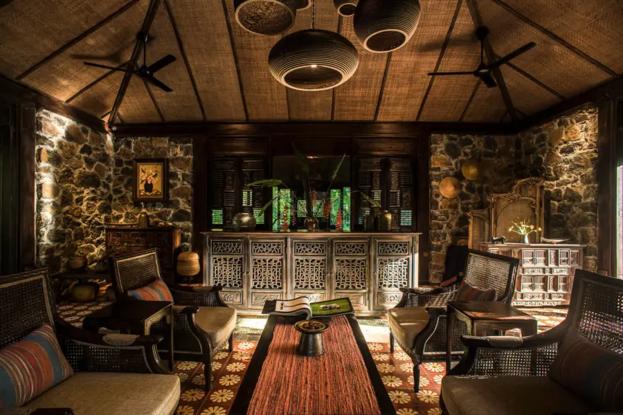1778673117432 lobby 3